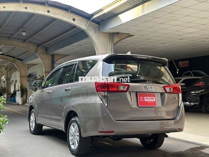 Toyota Innova 2.0E MT - Sản xuất 2020