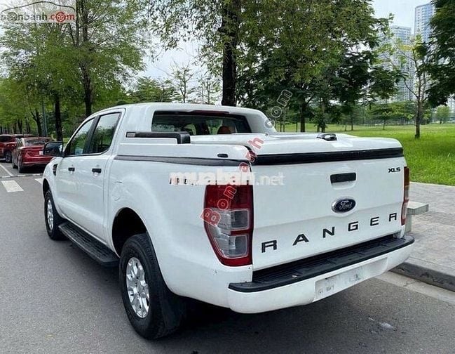 Ford ranger xls 2.2AT 2016 số tự động một cầu