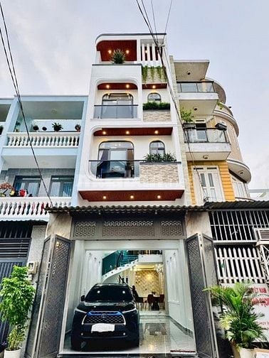 Bán nhà mặt tiền đường 8m Phan Huy Ích, Gò Vấp, 4,5x16m, 1 lửng, 3 lầu
