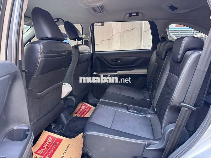 Toyota Veloz Cross Top – 2023