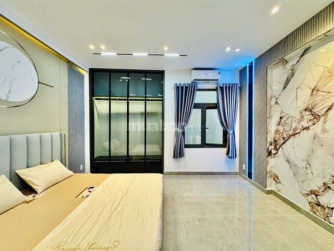 Bán nhà mặt tiền đường 8m Phan Huy Ích, Gò Vấp, 4,5x16m, 1 lửng, 3 lầu