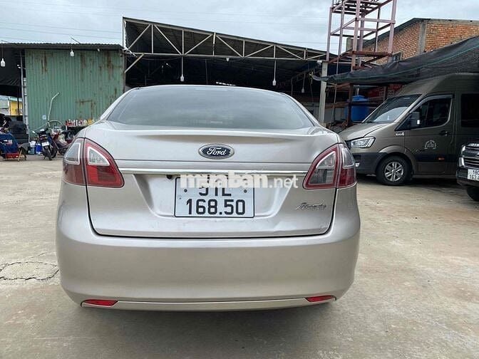 Ford Fiesta 2011 1.6 AT Sedan - 96000 km