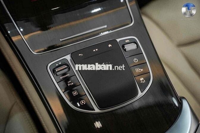 Mercedes Benz GLC 2021 200 - 34000 km