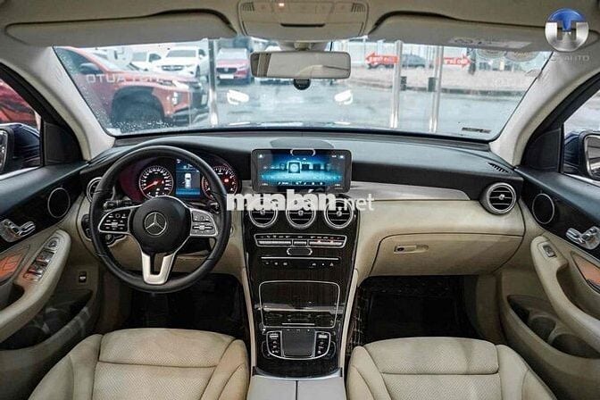 Mercedes Benz GLC 2021 200 - 34000 km