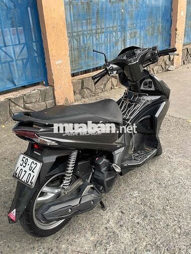 xe mới ko đâm đụng em đang dùng cần bán lên đời