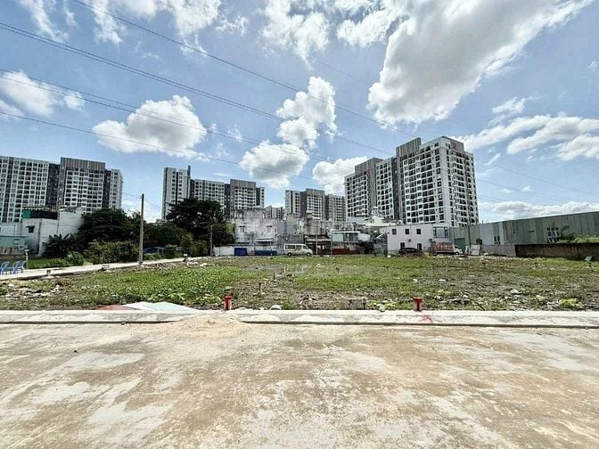 Lốc 12 lô còn mấy lô Giá đầu tư Thạnh Xuân 13. Ngay Picity.