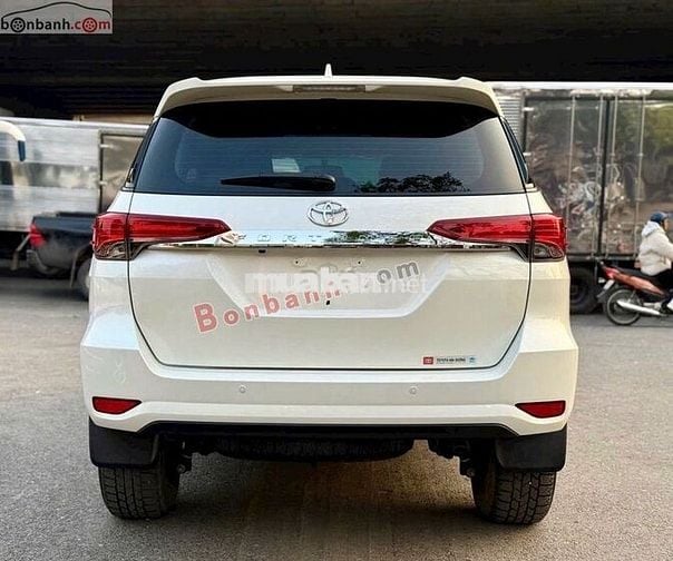 Toyota Fortuner 2.7V 4x2 AT 2017