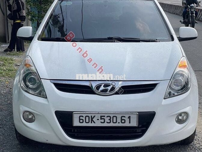 Hyundai i20 nhập khẩu 2011 – Full option