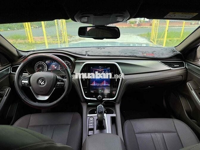 VinFast Lux A2.0 2021 - 23000 km