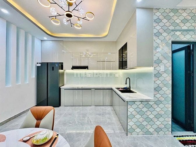 Bán nhà mặt tiền đường 8m Phan Huy Ích, Gò Vấp, 4,5x16m, 1 lửng, 3 lầu