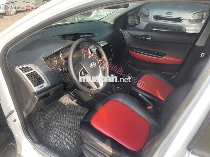 Hyundai i20 1.4 AT 2011 - 245 Triệu
