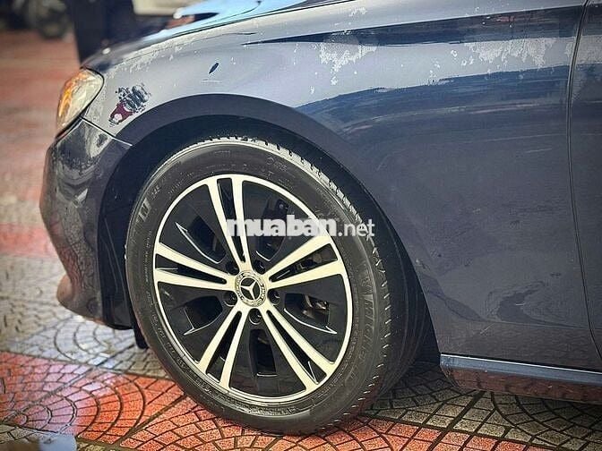 Mercedes Benz E Class 2020 E180 - 50000 km