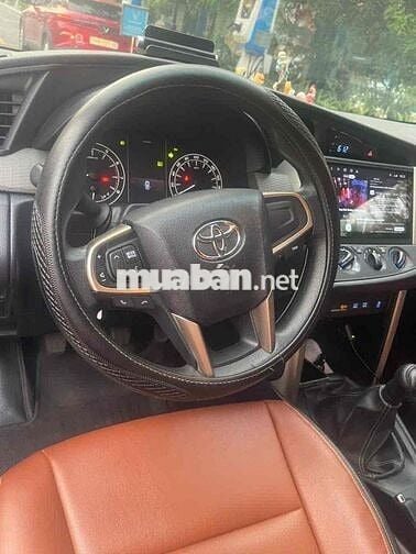 Toyota Innova 2020 2.0E - 26000 km