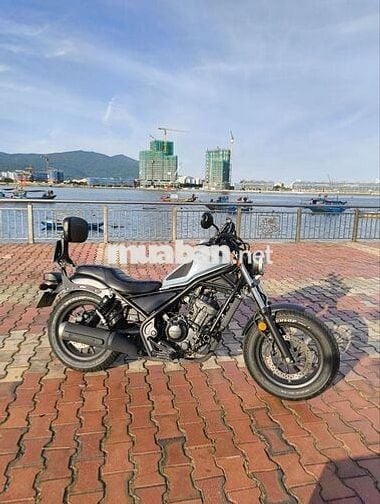 Honda Rebel 300 2022 for sale. No problems
