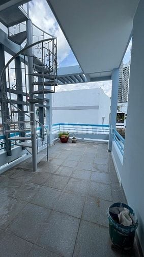 Cho thuê nhà nguyên căn MTKD Phạm Văn Chí Q.6 (3.4x22m) 5 tầng mới 
