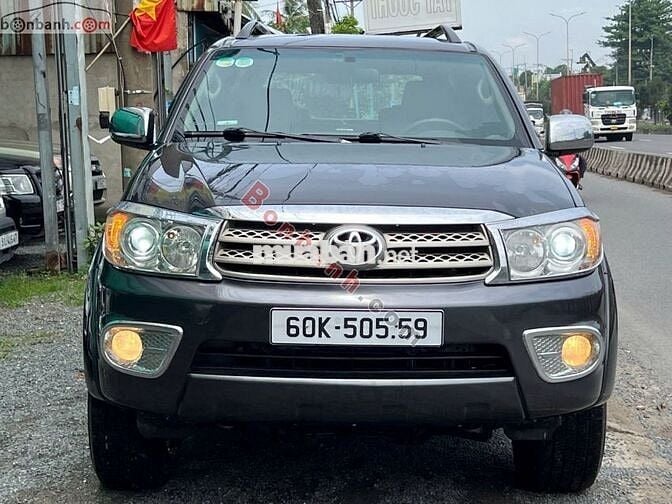 Toyota Fortuner 2.5G 2010 - 375 Triệu