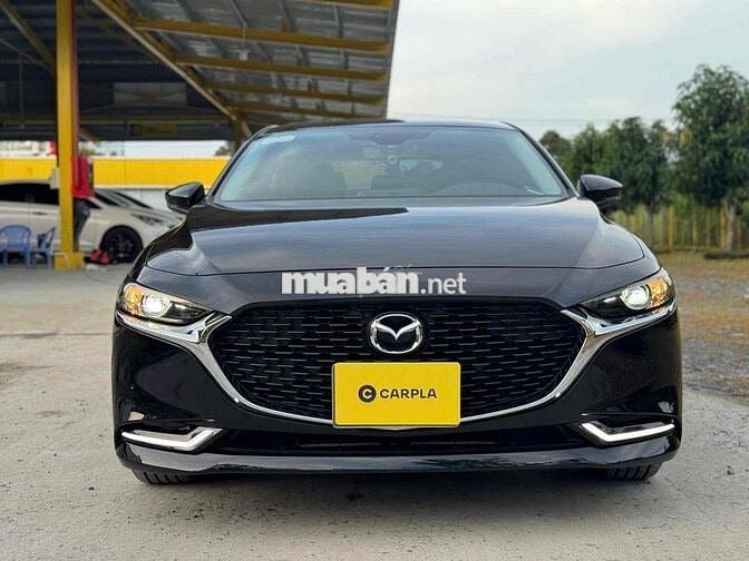 Mazda 3 2022 1.5L Luxury - 10300 km