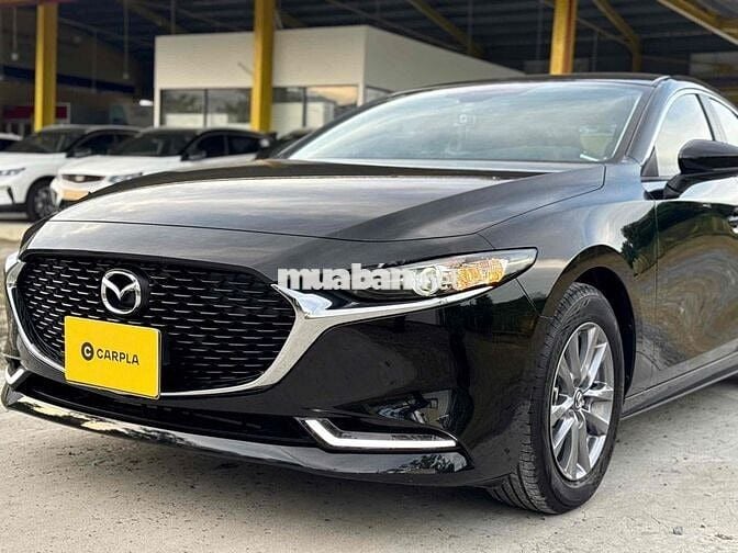 Mazda 3 2022 1.5L Luxury - 10300 km
