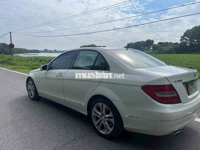 Mercedes Benz C Class 2012 C200 - 136000 km