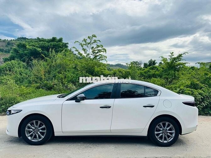 Mazda 3 2023 1.5L Deluxe