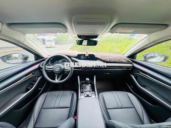 Mazda 3 2023 1.5L Deluxe