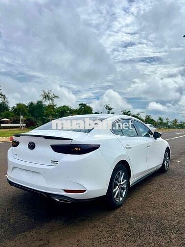 Mazda 3 2019 Sport 1.5L Luxury - 65000 km