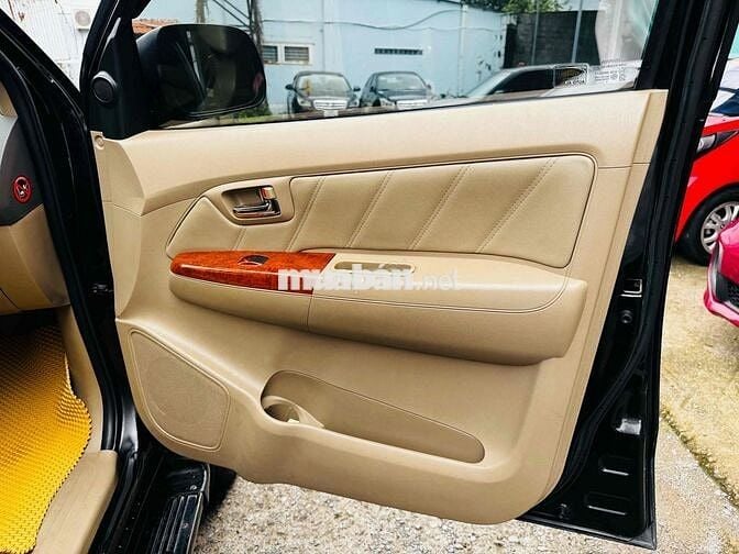 Toyota Fortuner 2011 2.7V, Cực Đẹp, Hỗ Trợ Góp