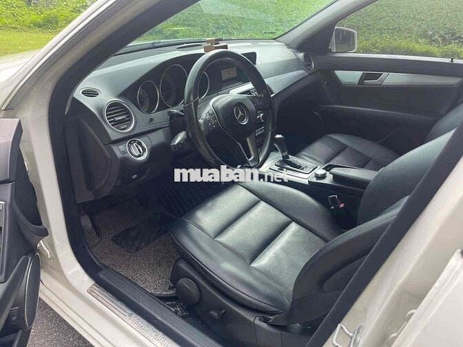Mercedes Benz C Class 2012 C200 - 136000 km