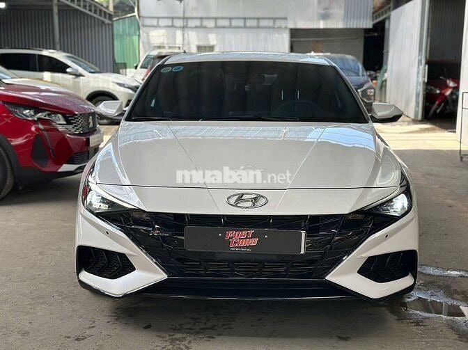 Hyundai Elantra 2022  - 33000 km