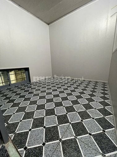Bán căn hộ tập thể phố Ngọc Hà, sau Lăng Bác, ô tô cách nhà 20m
