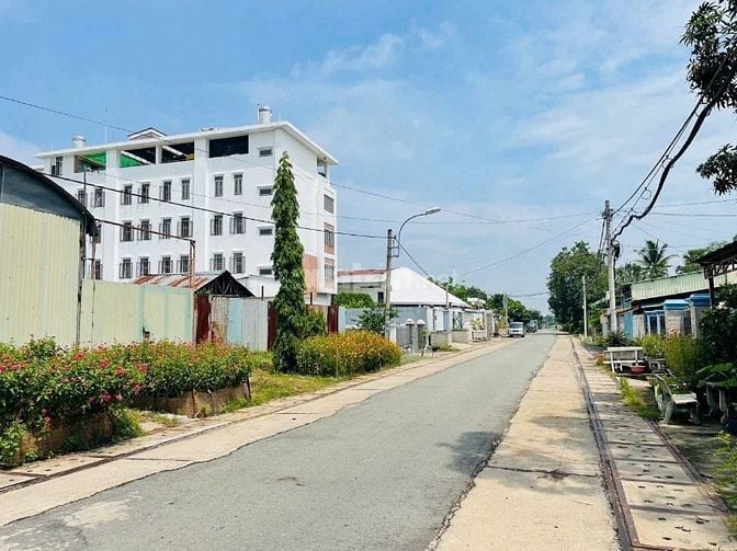 240m2 full thổ mặt tiền Ng Thị Lắng, Tân Phú Trung, Củ Chi. 440 Triệu