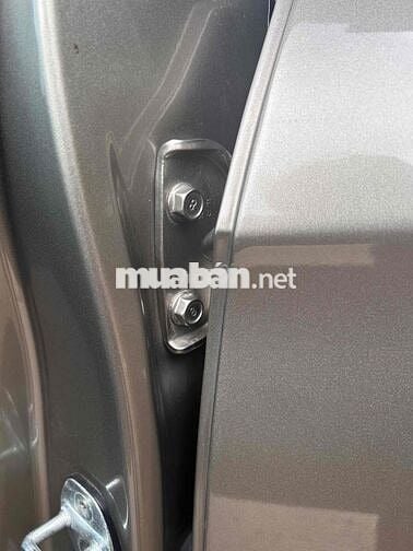 KIA RONDO GAT 2.0 2015