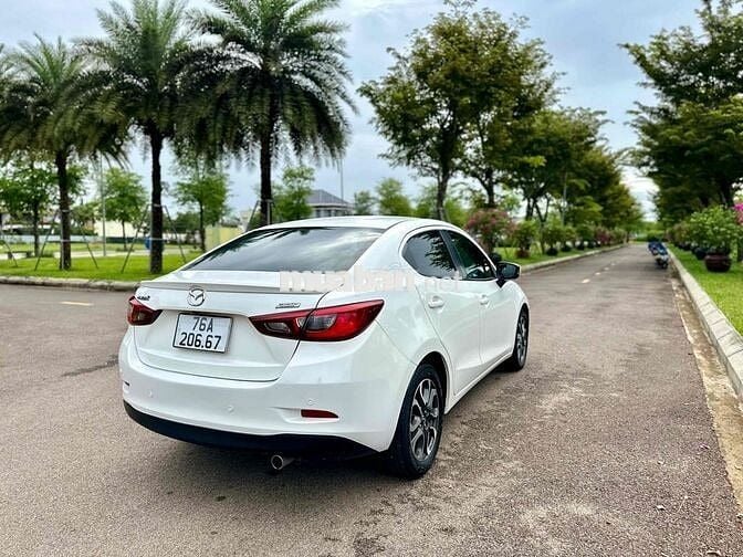 Mazda 2 2018  1.5 AT Sedan - 100000 km