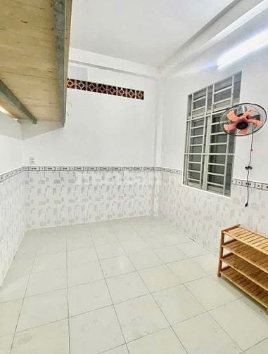 Chính chủ cần cho thuê phòng 2tr9/thang ngay Đ.Lê Trọng Tấn 