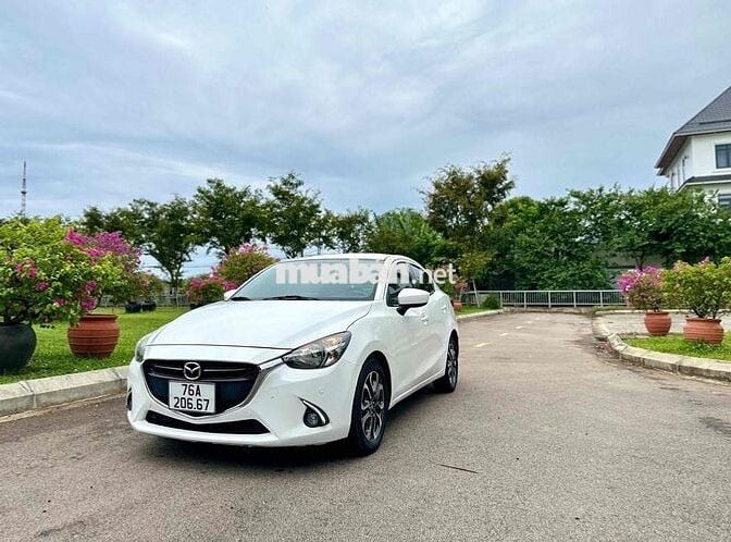 Mazda 2 2018  1.5 AT Sedan - 100000 km