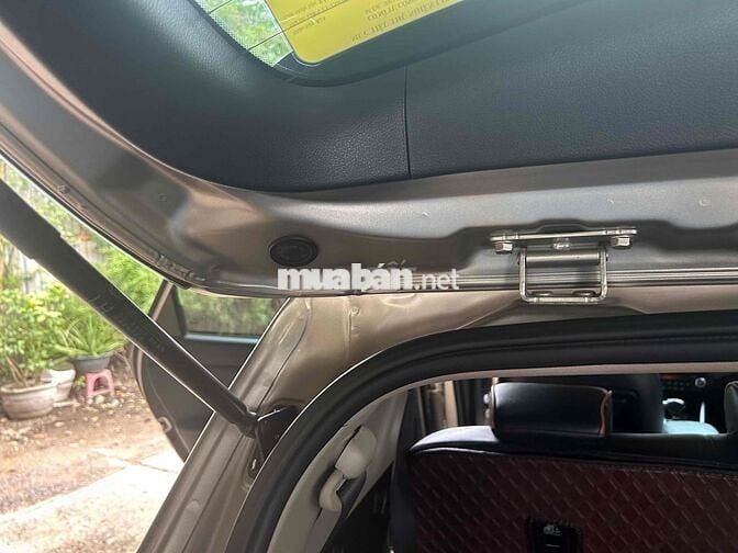 KIA RONDO GAT 2.0 2015