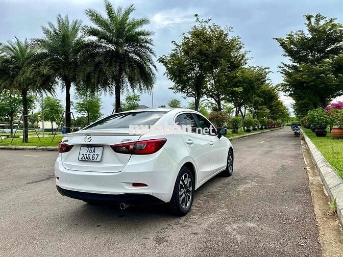 Mazda 2 2018  1.5 AT Sedan - 100000 km