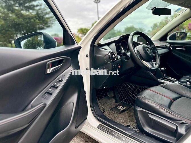 Mazda 2 2018  1.5 AT Sedan - 100000 km