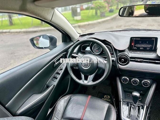 Mazda 2 2018  1.5 AT Sedan - 100000 km