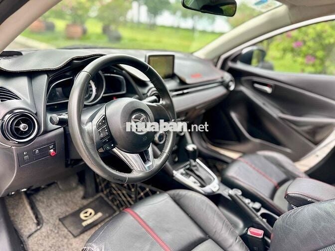 Mazda 2 2018  1.5 AT Sedan - 100000 km