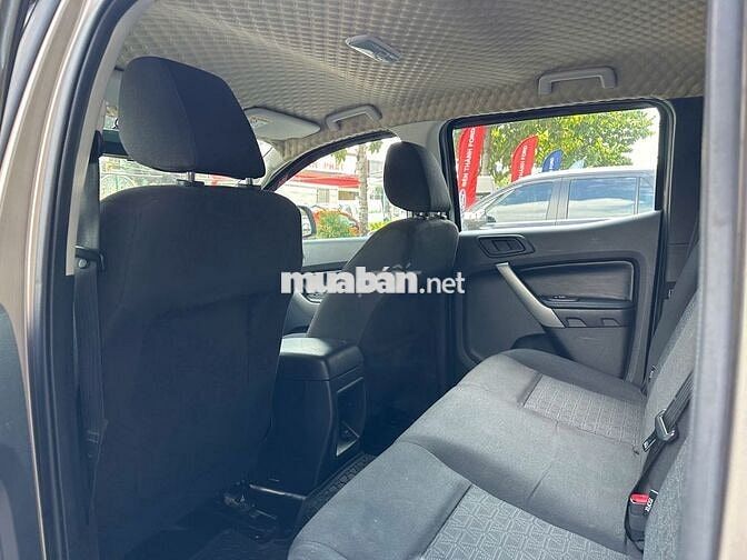 Ford Ranger 2022 số sàn, bảo hành 2026, vay70%