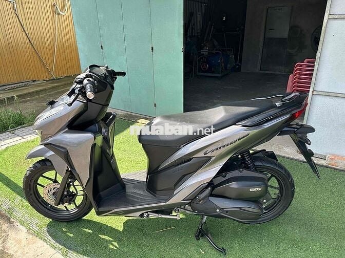 Honda vario 125 ( góp cần cccd không nợ xấu )