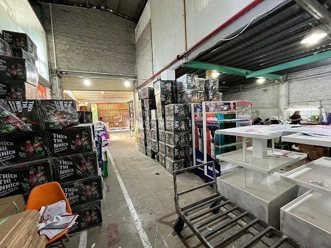 TUYỂN 5 THỢ MỘC, SƠN PU, SẮT, IN, ĐỨNG MÁY CNC, QUẢNG CÁO