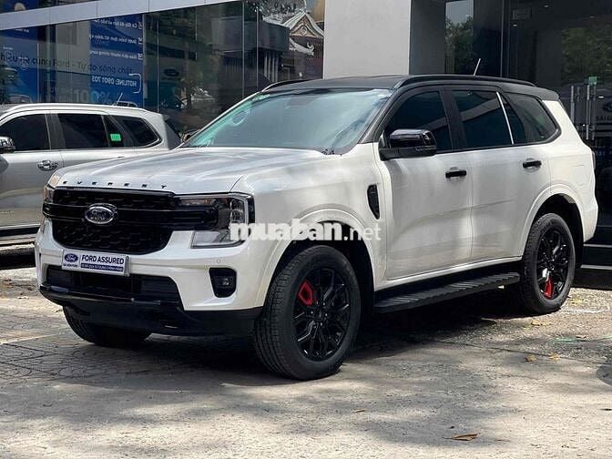 Ford Everest 2025 Sport SE - 300 km