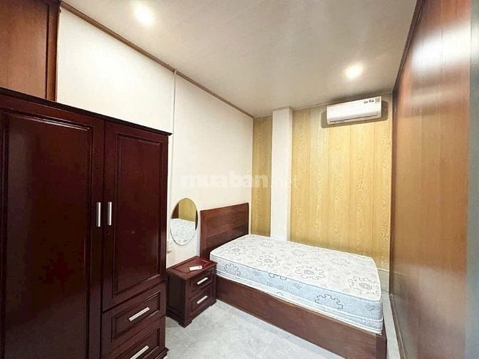 Bán gấp căn hộ dịch vụ 306m2, 18PN, 18WC, giá tốt tại Võ Nguyên Giáp
