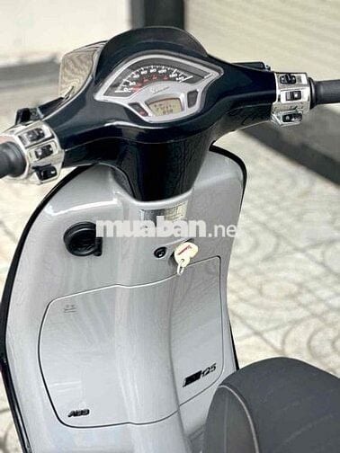 Thanh lí gấp Vespa cực mới