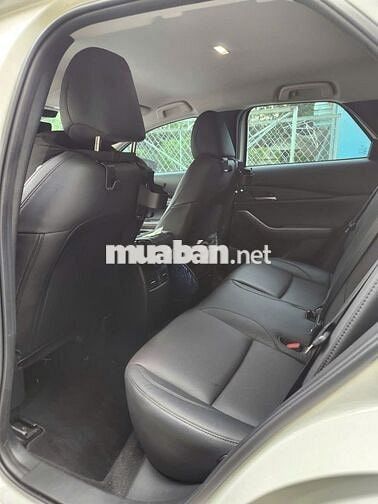 Mazda CX-30 2024 Luxury 2.0 AT - 7500 km