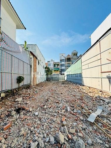 Bán đất mặt tiền đường 28 Cát Lái quận 2 cũ giá 19 tỷ