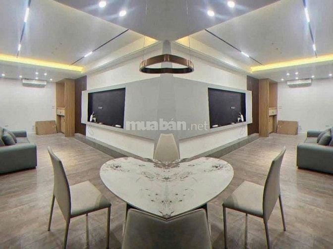 bán căn hộ tập thể tầng 2 mặt phố Nguyên Hồng - Nam Thành Công 