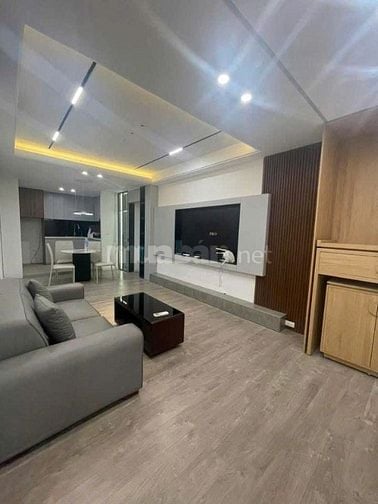 bán căn hộ tập thể tầng 2 mặt phố Nguyên Hồng - Nam Thành Công 